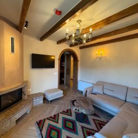 Hotel Restorant Unaza, ξενοδοχείο στη Μοσχόπολη