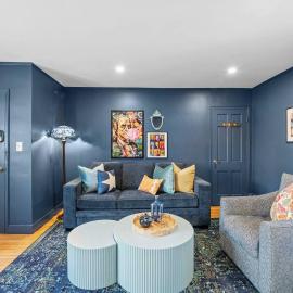 1BR on SALEM Common w/ Parking l Walk to Town, hotel Salemben