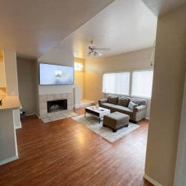 Hill Country Haven: Gateway to TXST and San Marcos