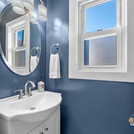 3BR/2.5 BA Townhouse |Downtown Salem w/Parking