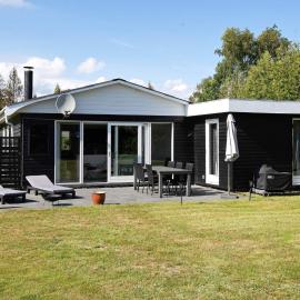 6 person holiday home in Væggerløse