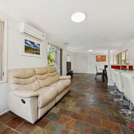 MetaWise Cozy Family Room5 in Shared Home Free Parking, hotel in Castle Hill