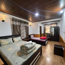 Hangkhim Homestay, hótel í Ravangla