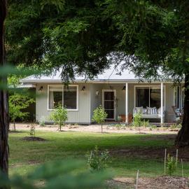 Mountain View Cottage - High Country Retreat, hotel in Mitta Mitta