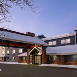 AmericInn by Wyndham Grand Forks, hotelli kohteessa Grand Forks