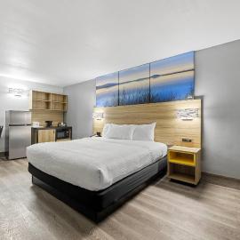 Days Inn & Suites by Wyndham Texas City - Galveston Area – hotel w mieście Texas City