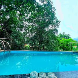 Nature View Friends Villa - The Dream Stays ll 3 bhk ll Big infinity pool – hotel w mieście Lonavla