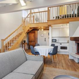 Stylish Duplex Apartment, khách sạn ở Morges