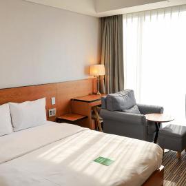 Hotel Tour Incheon Airport Hotel & Suites, hotel in Incheon