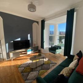 Comfy Home in Swansea - Ideal for Work Stays, hotel u gradu 'Swansea'