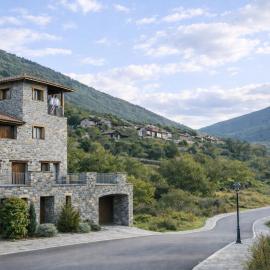 CASA GAVIN l Vistas l Terraza l Wifi l Parking, hotel v destinaci Biescas