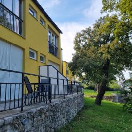 Guest House Morska Grota, ξενοδοχείο σε Povile