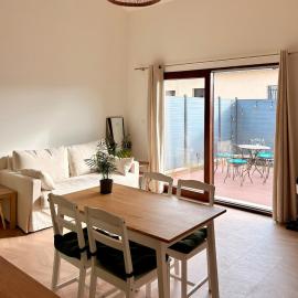 Esprit Lubéron, Le Romarin, logement entier, hotel in Le Thor