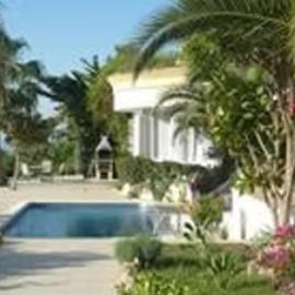 Las Buganvillas