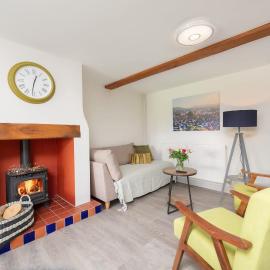 Modern Cottage Countryside Views Private Parking