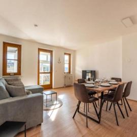 Komfortable 2 BR Ferienwohnung direkt in Riegersburg Ruhe & Genuss, hotel v destinácii Größing