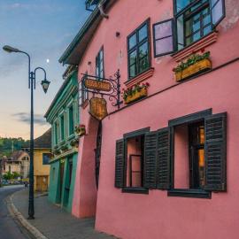 Casa Savri, hotel Segesváron