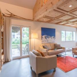 Holiday Home Chesa Lagrev 1 by Interhome, hotel v destinácii Sils Maria