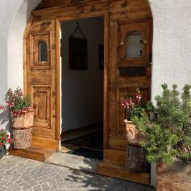 Apartment Chesa Robbi S-chanf by Interhome, hotel i S-chanf