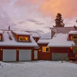 Moosedance 2 bedroom suite, beautiful views، فندق في أنكوراج