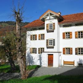 Apartment Haus Walli-Simmen- Wohnung 1 by Interhome, hotell sihtkohas Fideris Dorf