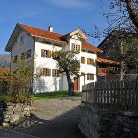 Apartment Haus Walli-Simmen- Wohnung 2 by Interhome