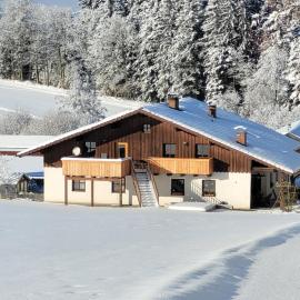 Renate Niedermeier FeWo, Hotel in Zachenberg
