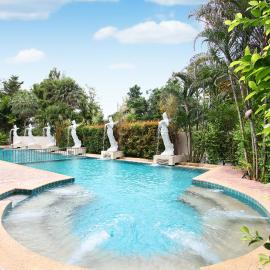 Nana Resort Kaeng Krachan, hotel u gradu Kaeng Kachan