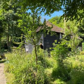3 bedroom remote rural idyll on the North Downs, хотел в Фейвършам