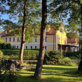 Zelený grunt, Hotel in Dřínov