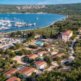 Holiday Homes Kanajt, hôtel à Punat