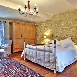 Chambre d'hôtes spacieuse, salle de bain privative, hotel v destinácii Saint-Michel-de-Fronsac