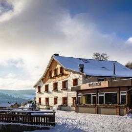 Viesnīca Hôtel - Restaurant Le Couchetat pilsētā Labresa