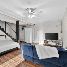 Cozy Baltimore Studio apts, хотел в Балтимор