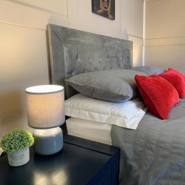 Springfield Apartment - Train to Glasgow or Edinburgh - Private Parking & Wifi