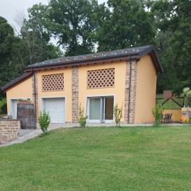 Santa Croce, Hotel in Fanano