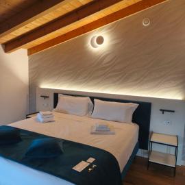 4 Elementi Relais B&B Lonato del Garda, hotelli kohteessa Lonato