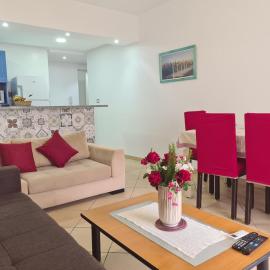 Bel appartement S plus 1, Résidence Aicha avec piscine