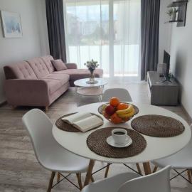Caskada Modern Apartments 2 NOWY APARTAMENTOWIEC WINDA, hotel din Słupsk