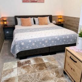 2 Room Galerie Einliegerwohnung in Rheinstetten, Messe Nähe, Rollstuhlfahrer geeignet, hotel in Rheinstetten