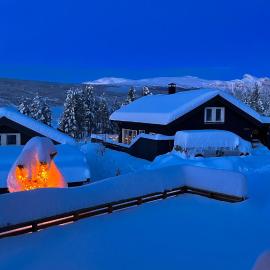 Modern cabin, great view, sunny, 2BA, 4BR: Hemsedal şehrinde bir otel