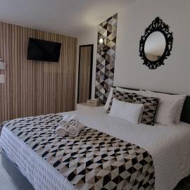 La Perle studio avec kitchenette et jacuzzi, hotell sihtkohas Gauriaguet