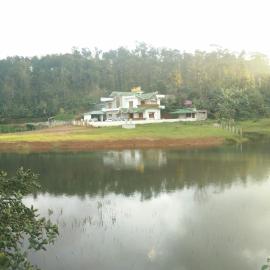 Creekside Cabin, hotel in Madikeri