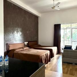 K And K Country Resort, hotel di Minuwangoda