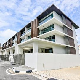 Modern Luxury Villa Hinai by Simple Sanctuary, Hotel in George Town
