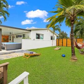 2BR, Families, Pets, Medical Stays, Hot Tub, hôtel à Miami