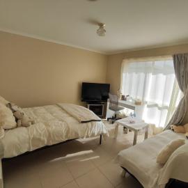 The Private Cozy Ballarat Guest Suite with Double Bed and Sofa Bed