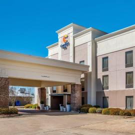 Comfort Inn Pearl-Jackson, hotel u gradu Perl