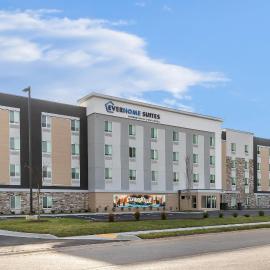 Everhome Suites Clarksville Ft Campbell Area by Choice Hotels, hotel v destinácii Clarksville
