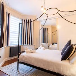 Grosvenor 126 Trendy Jesmond Whole Apartment, hotel in Jesmond